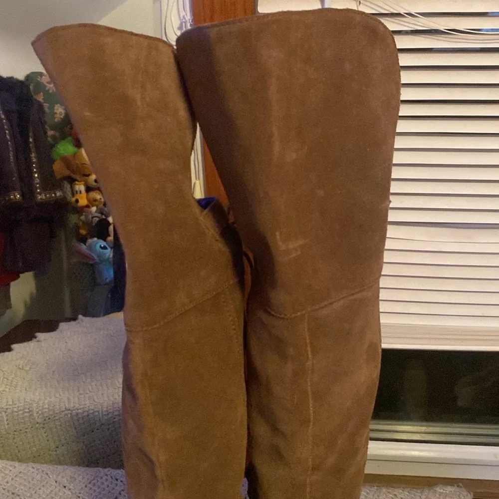 🦊 👢Tall lace brown suede with buckle. EUC. All heights pictured. 3 inch heel. - Picture 9 of 16